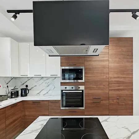 Valley View 1 * 卢加