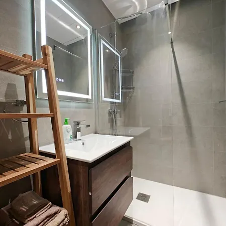 Valley View 1 아파트 *